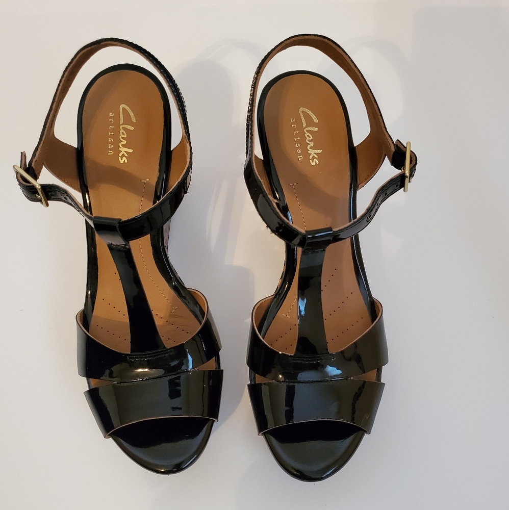 Mint Condition Clarks Black Platform Sandals - image 4